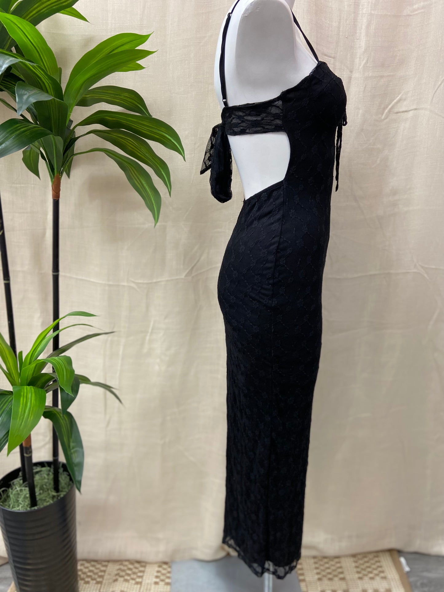 Mia Midi Dress